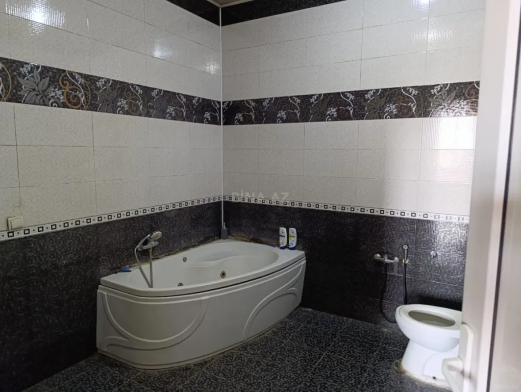Kirayə verilir 3 otaqlı mənzil 120 m²