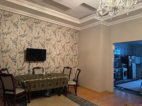 Kirayə verilir 3 otaqlı mənzil 120 m²