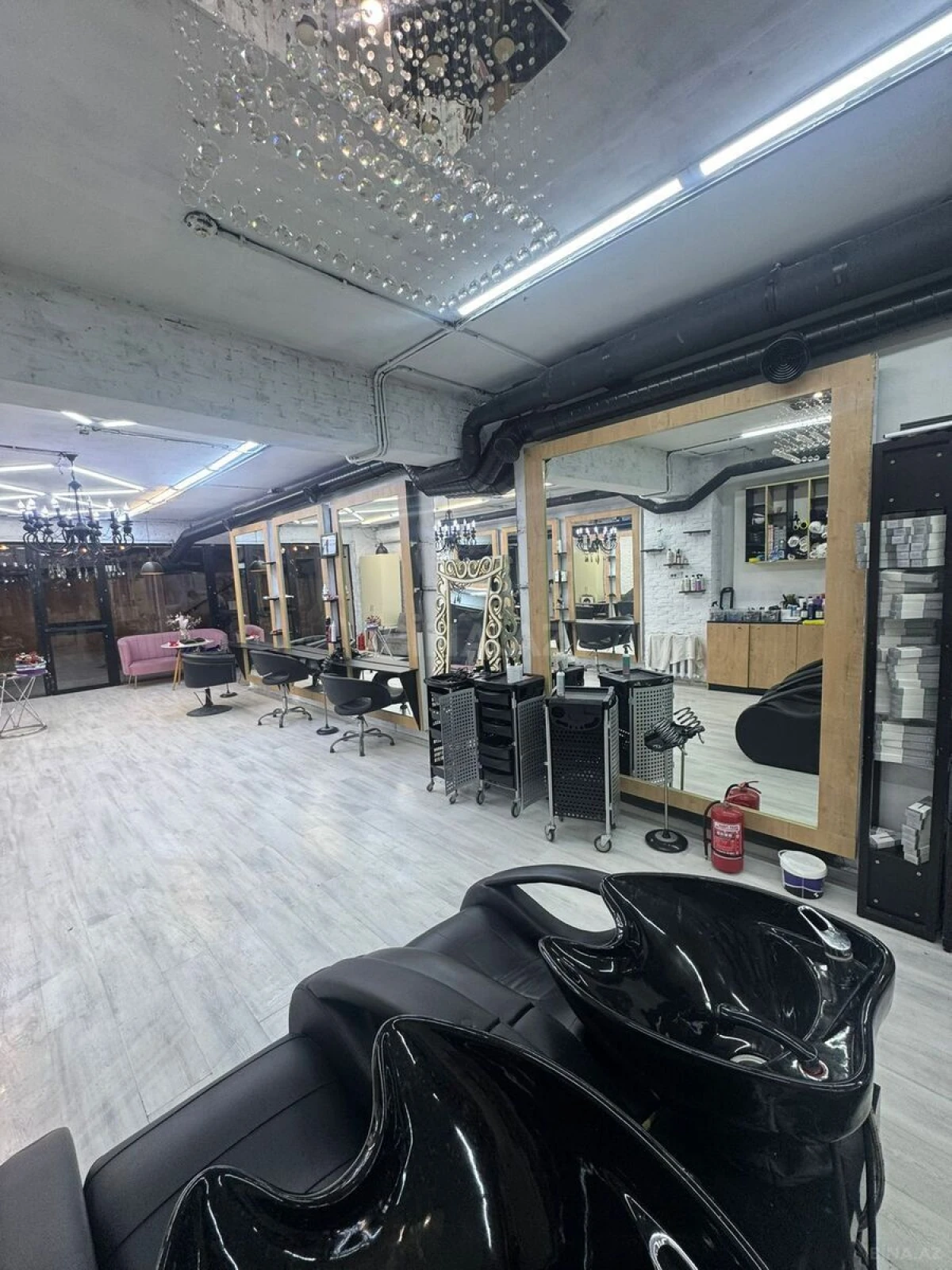 Kirayə verilir obyekt 100 m²