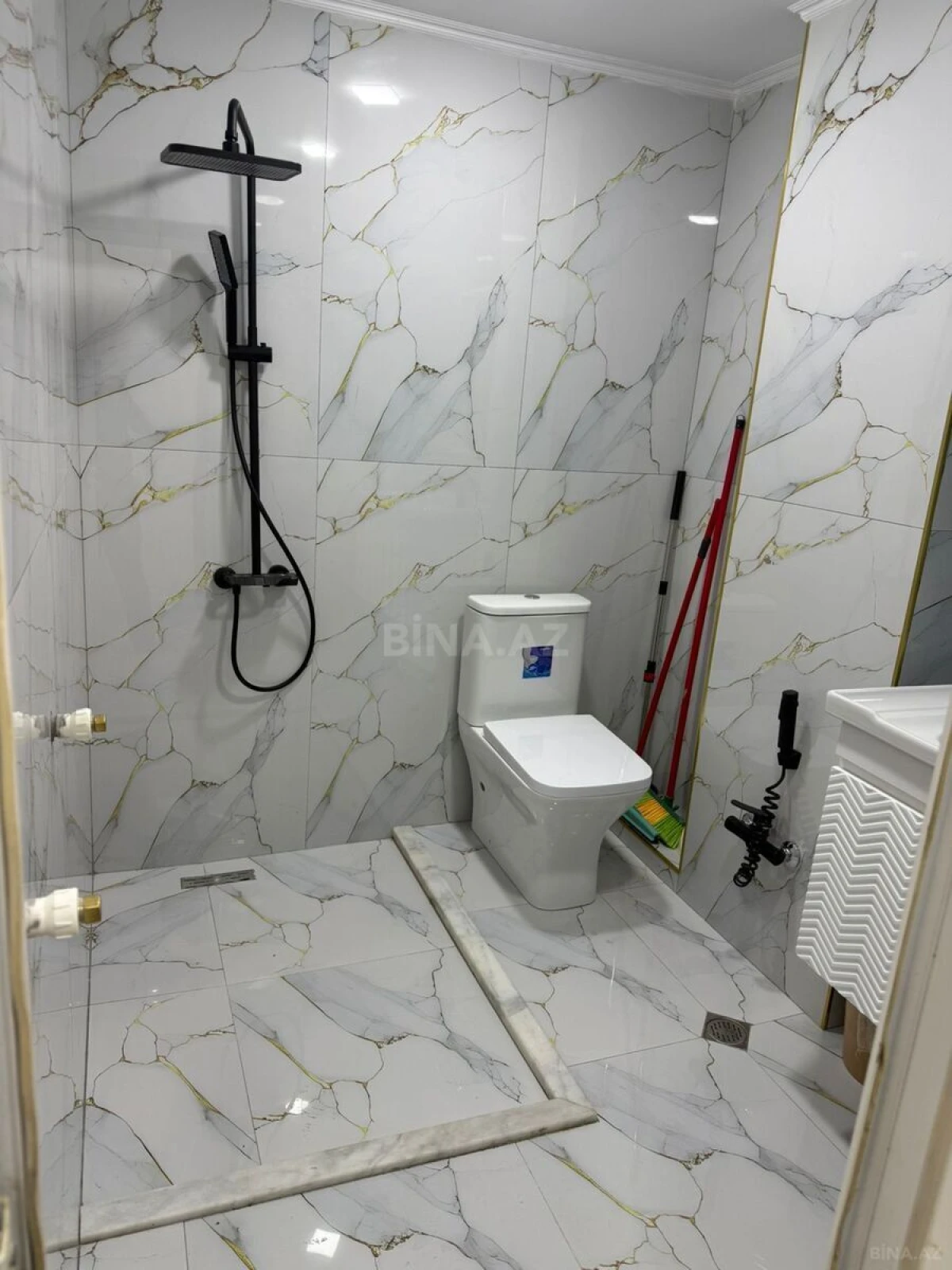 Satılır 3 otaqlı mənzil 56 m²