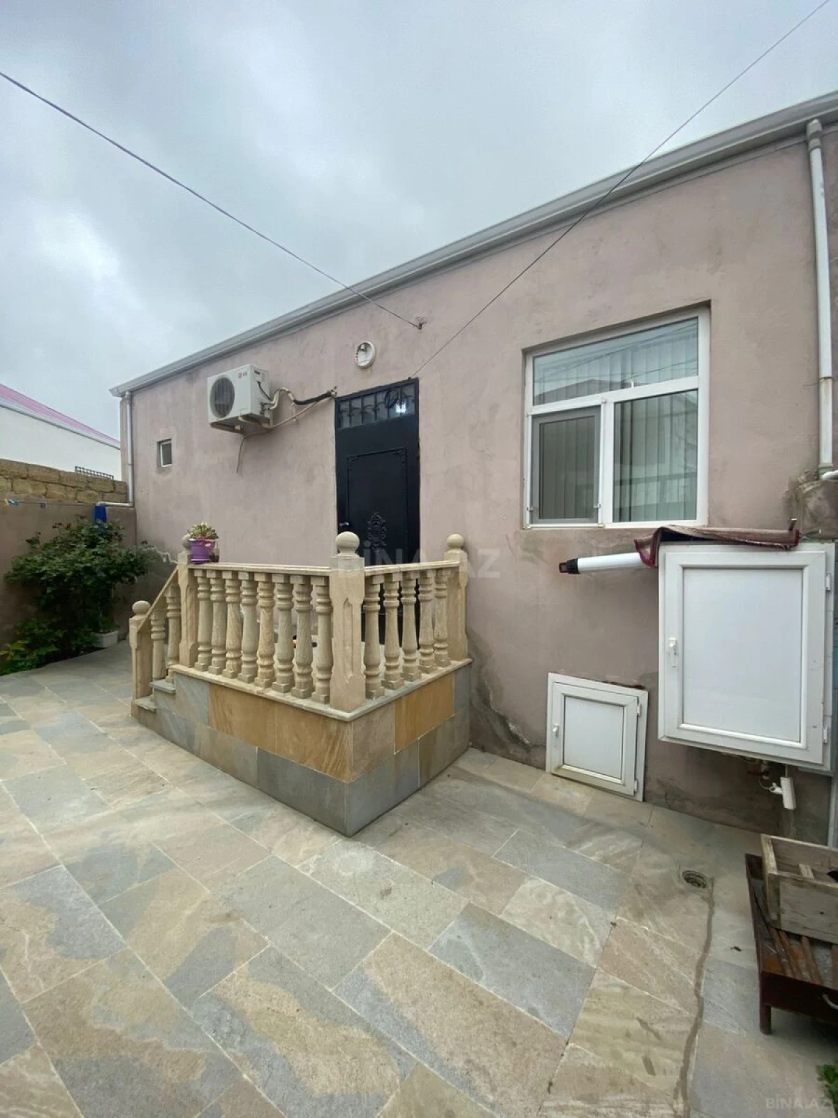 Satılır 2 otaqlı həyət evi 55 m²