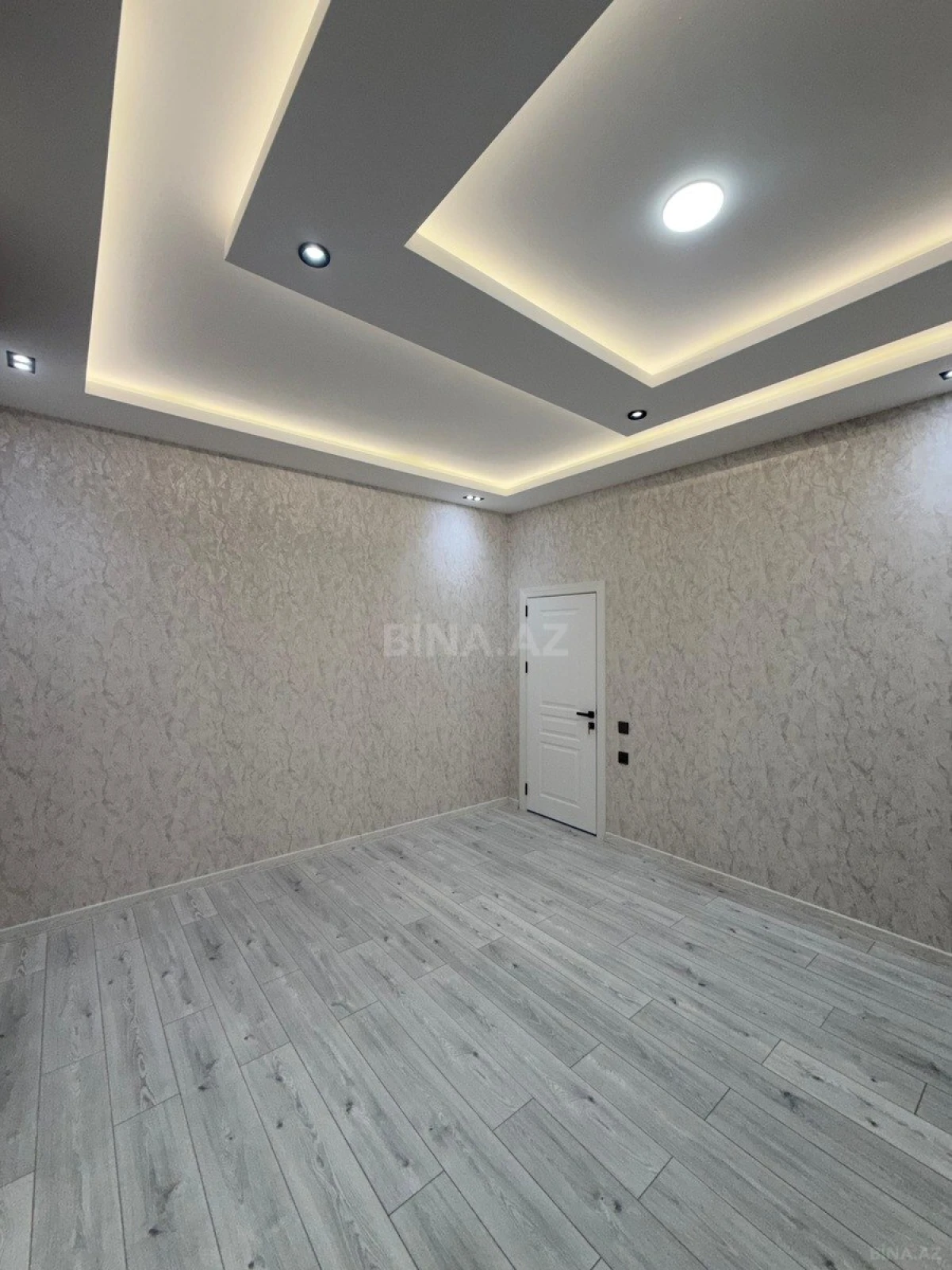 Satılır 6 otaqlı həyət evi 290 m²