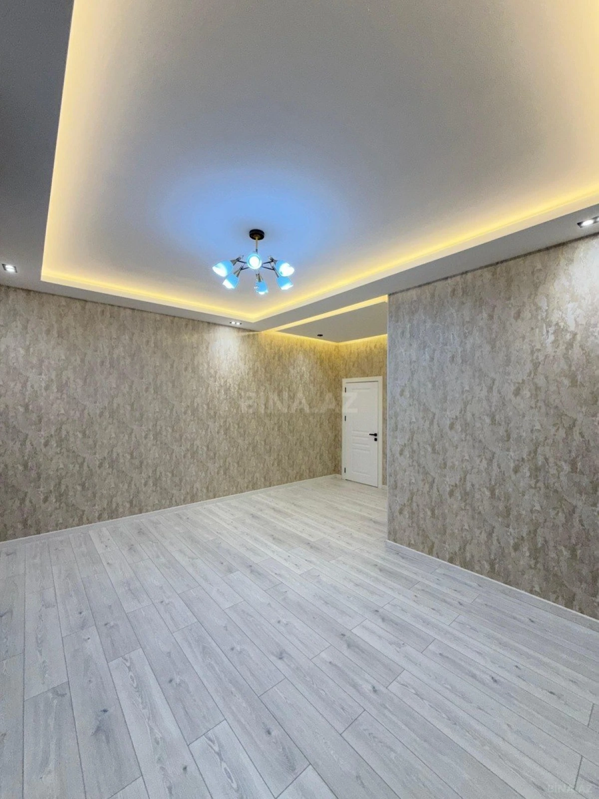 Satılır 6 otaqlı həyət evi 290 m²