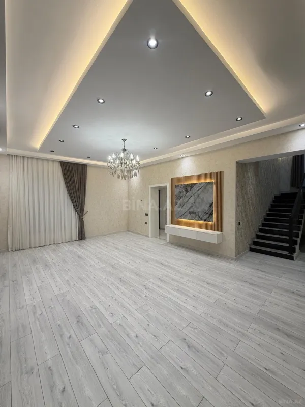Satılır 6 otaqlı həyət evi 290 m²