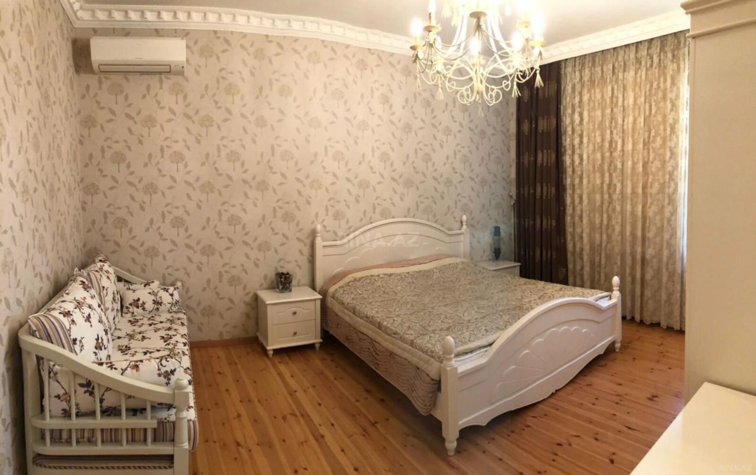 Kirayə verilir 5 otaqlı həyət evi 220 m²