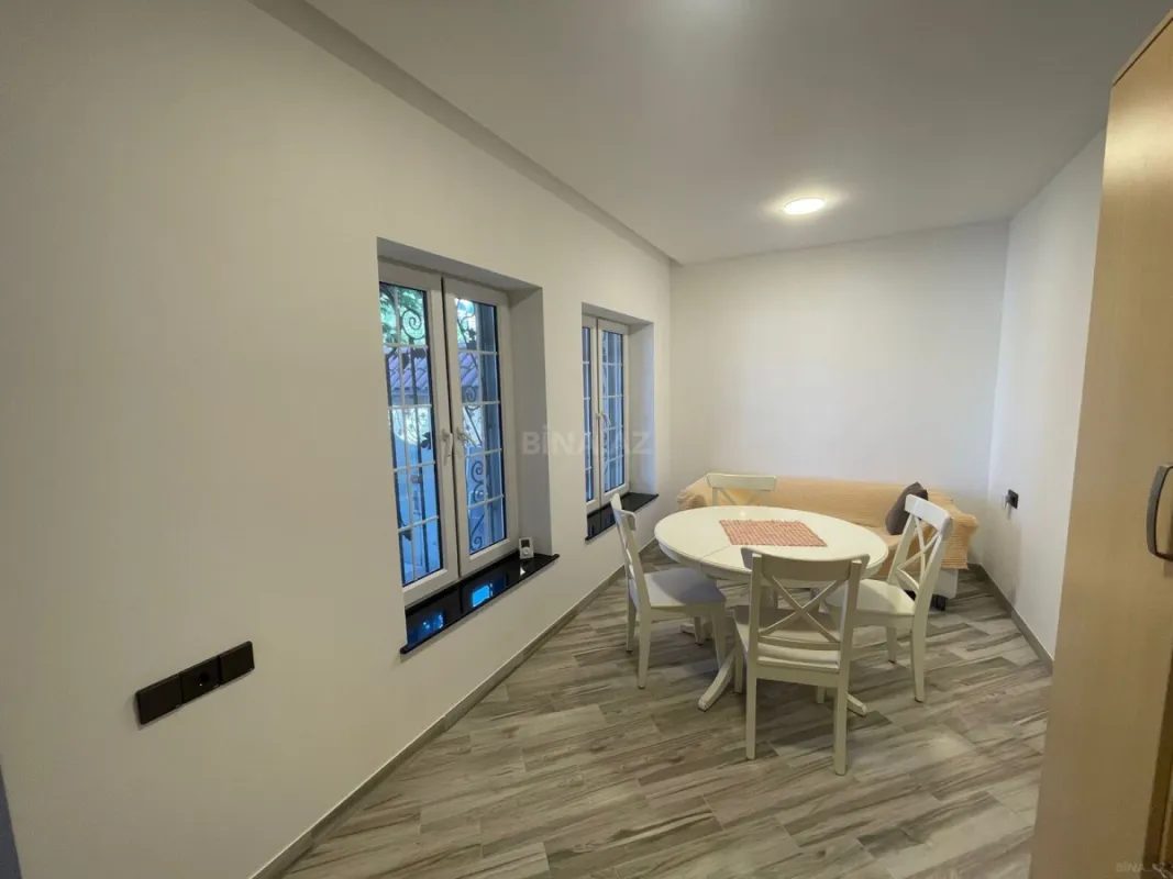 Kirayə verilir 5 otaqlı həyət evi 220 m²