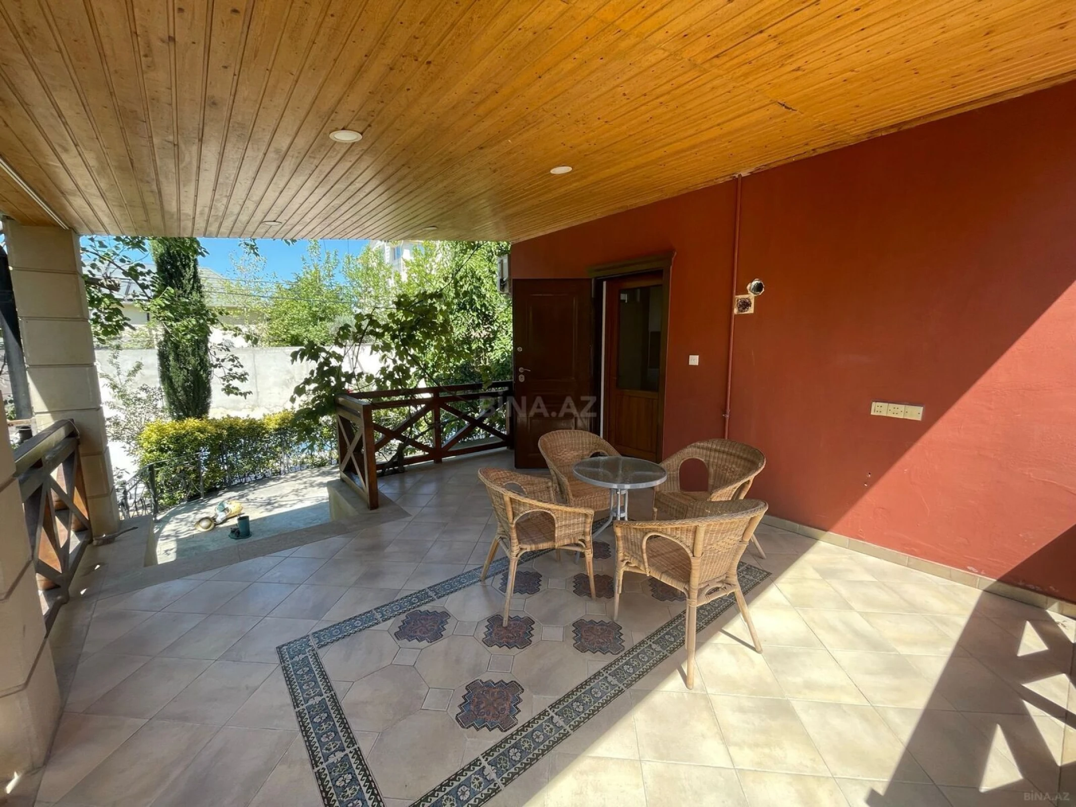 Kirayə verilir 5 otaqlı həyət evi 220 m²