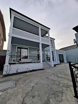 Satılır 5 otaqlı həyət evi 220 m²