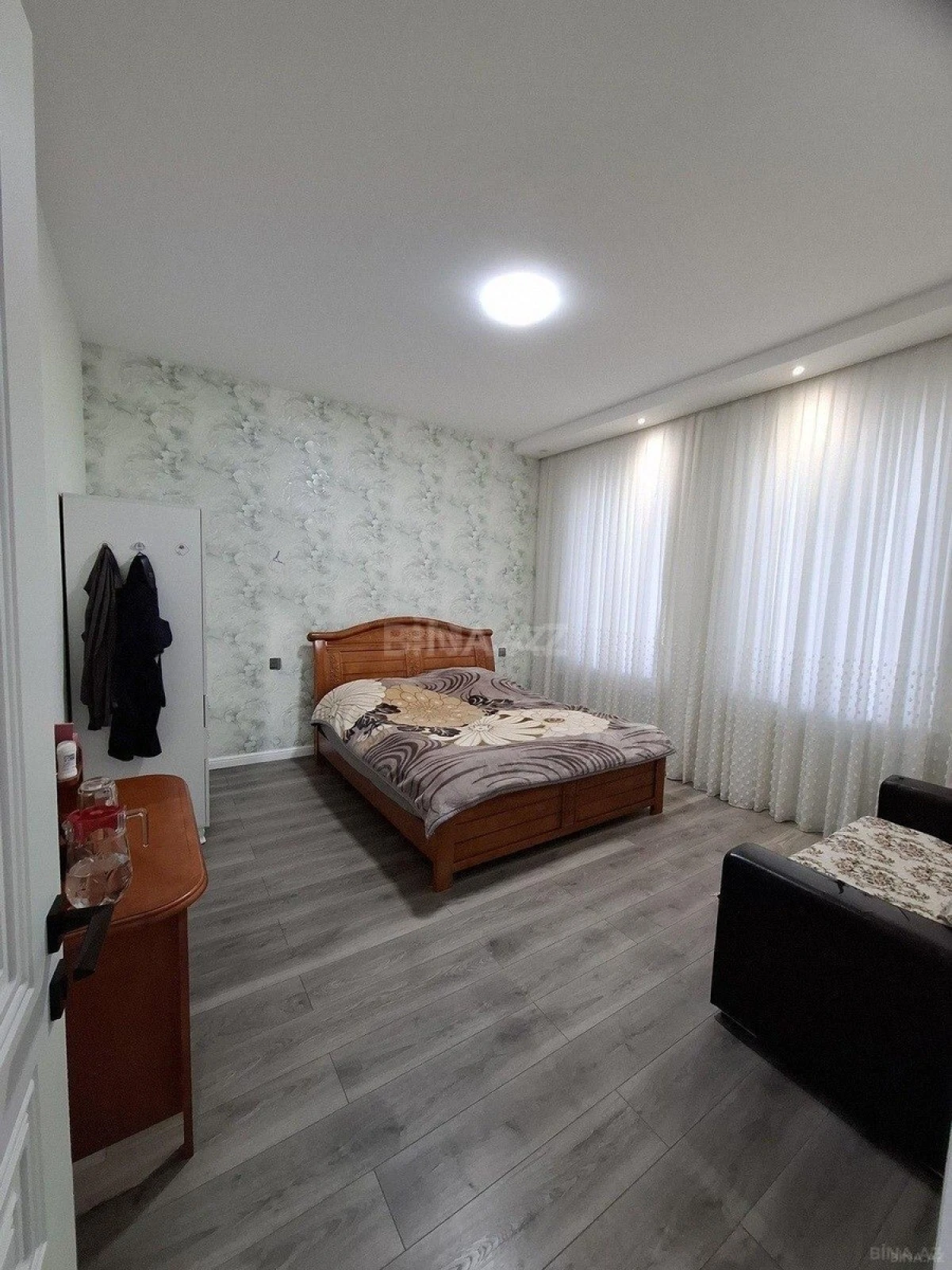 Satılır 5 otaqlı həyət evi 220 m²