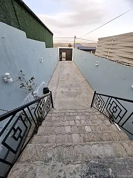 Satılır 5 otaqlı həyət evi 220 m²