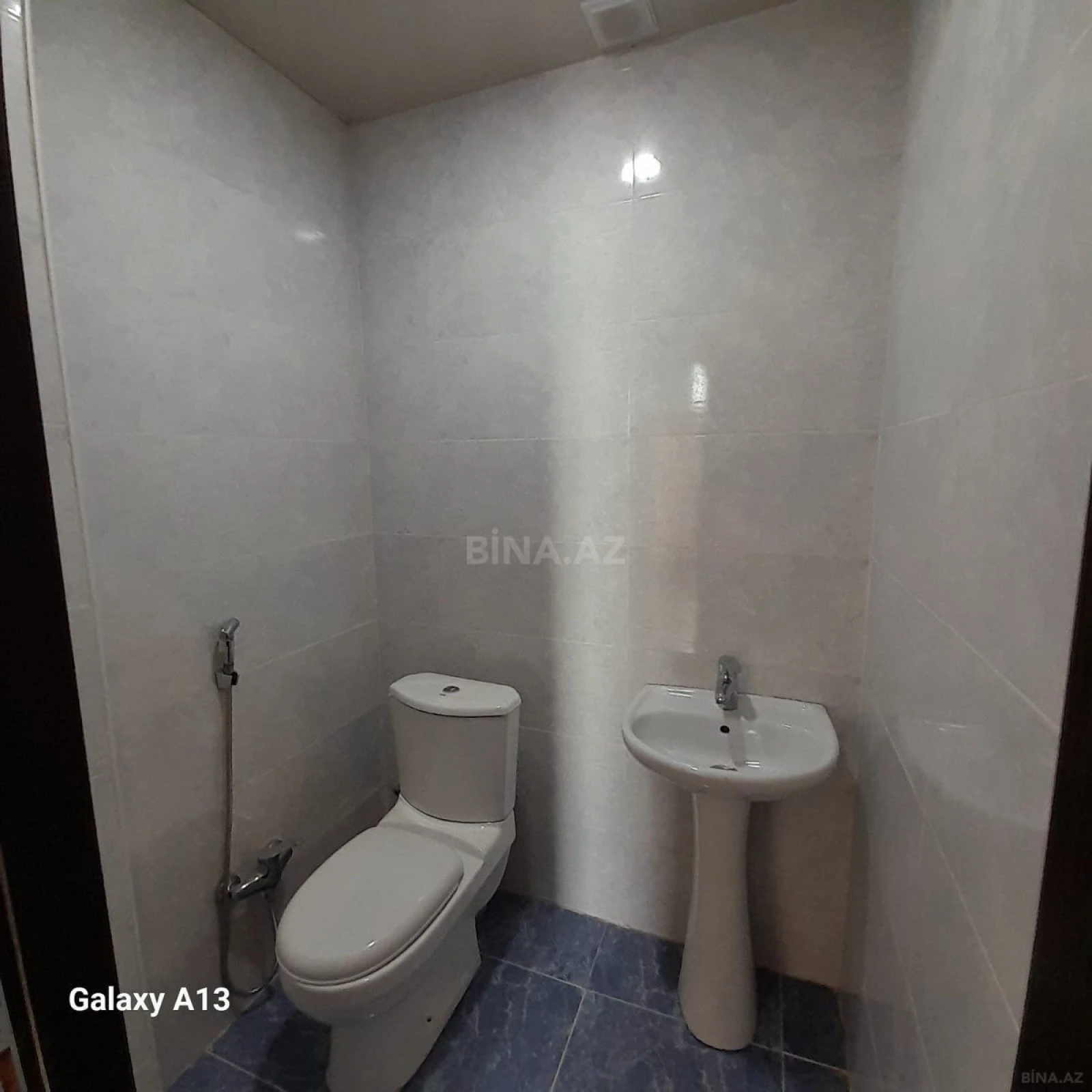 Satılır 3 otaqlı mənzil 76 m²