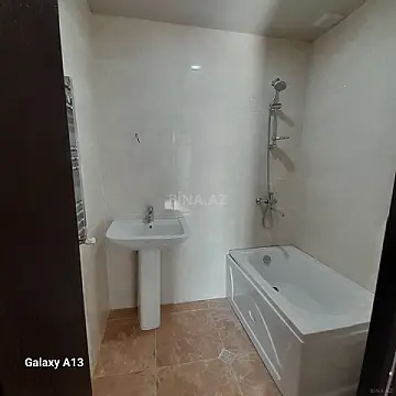 Satılır 3 otaqlı mənzil 76 m²