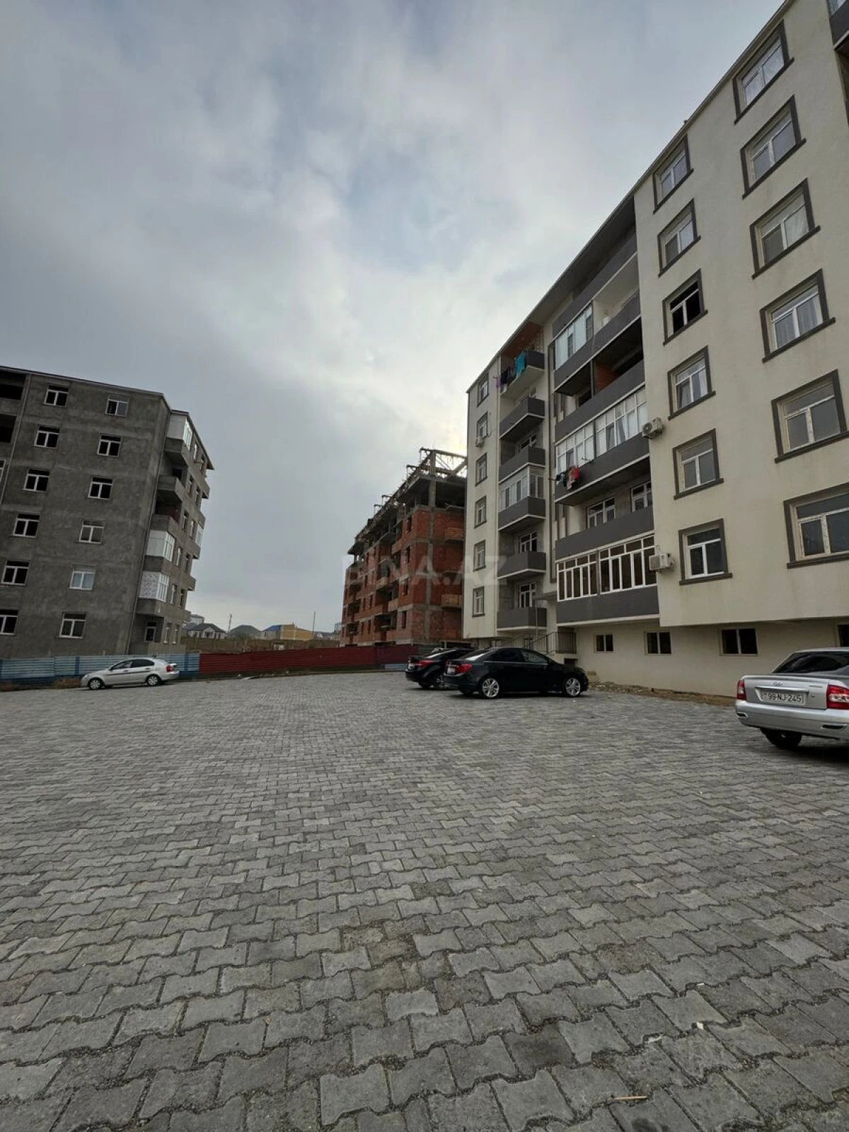 Satılır 1 otaqlı mənzil 44 m²