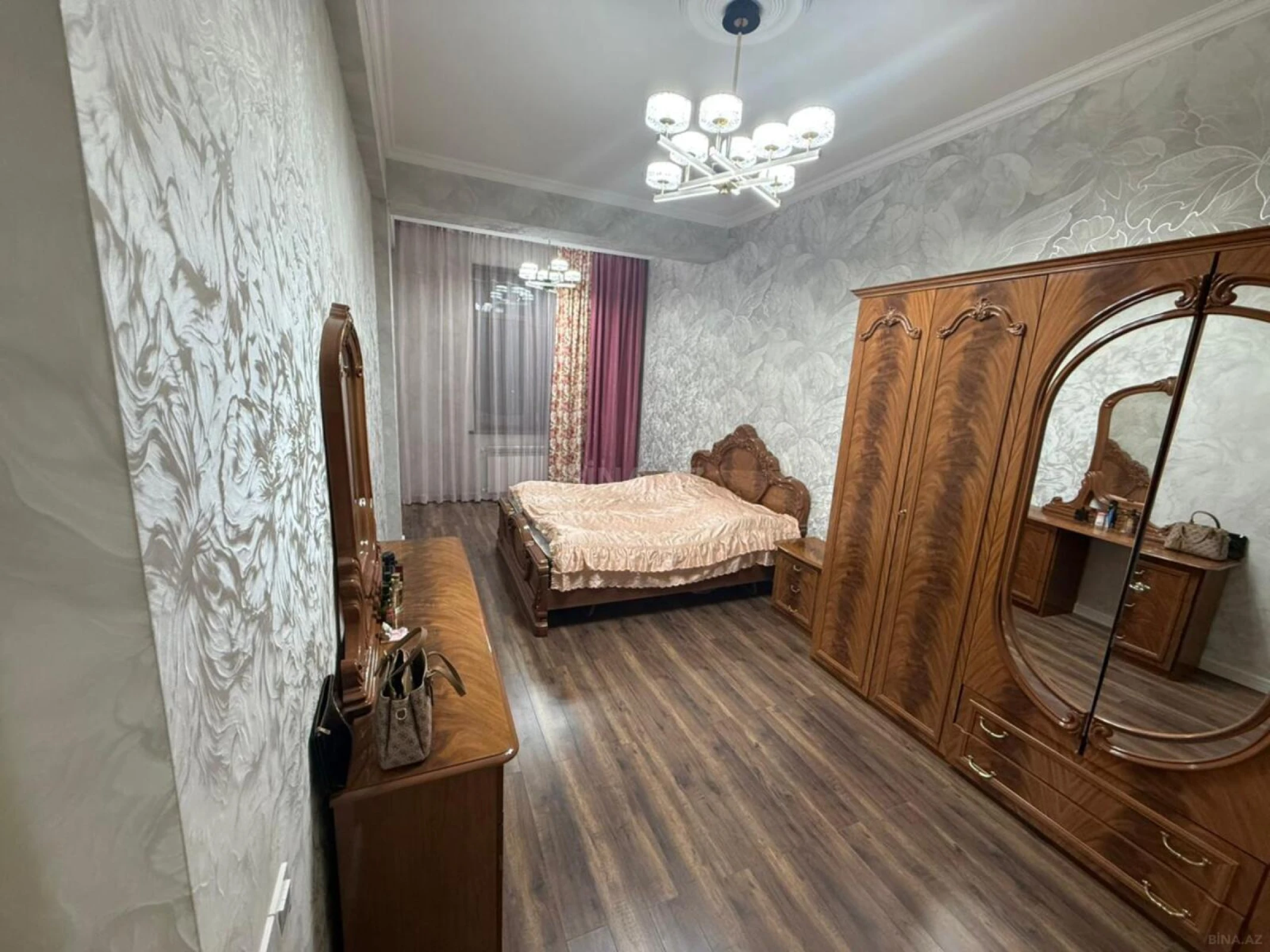Kirayə verilir 2 otaqlı mənzil 100 m²