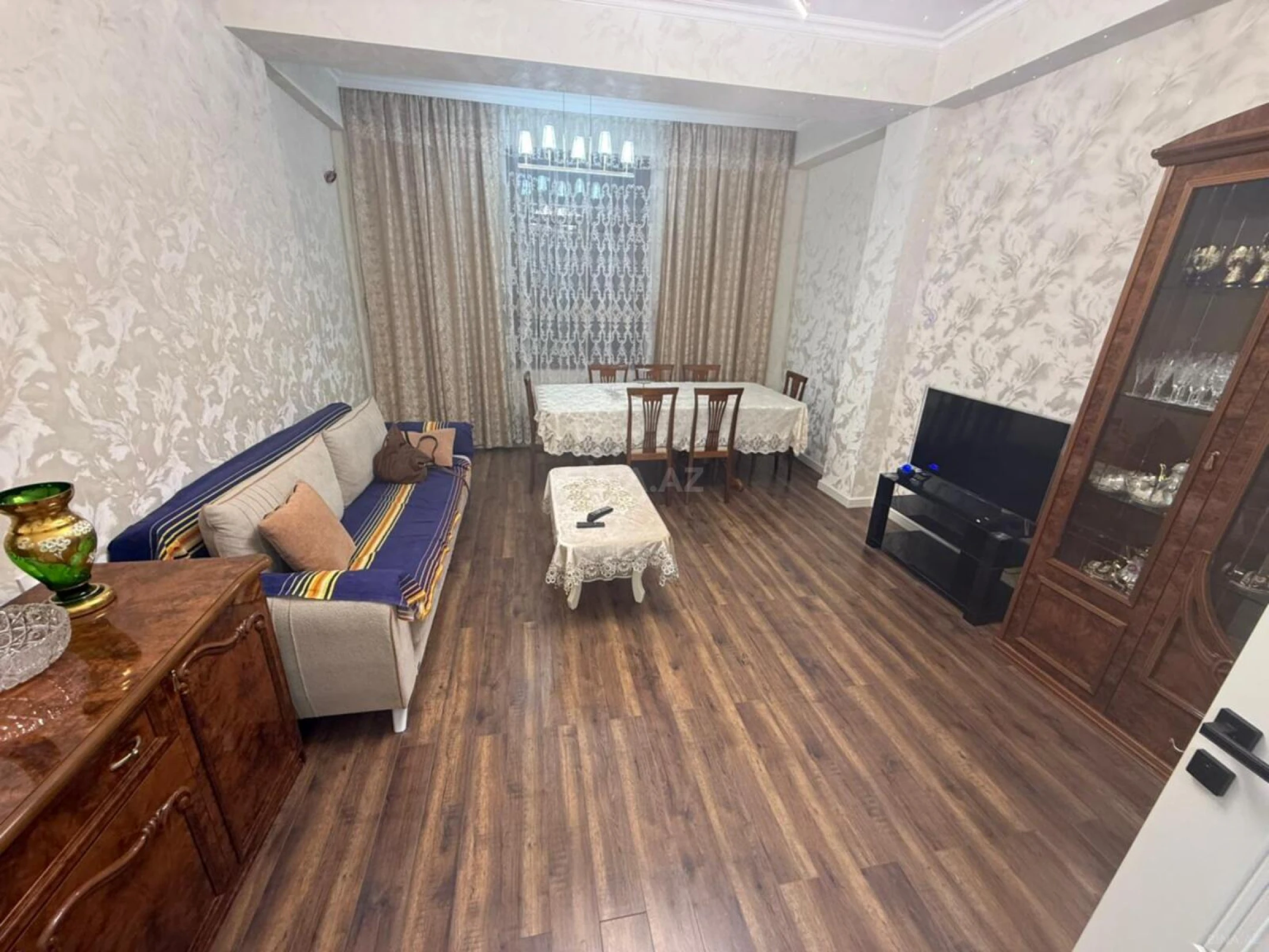 Kirayə verilir 2 otaqlı mənzil 100 m²