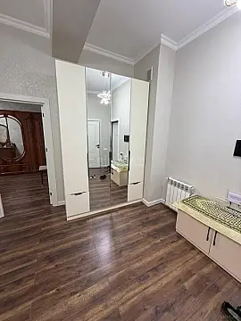 Kirayə verilir 2 otaqlı mənzil 100 m²