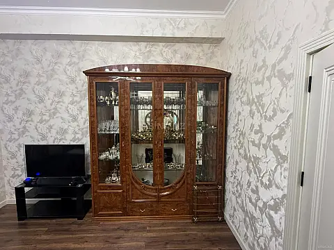 Kirayə verilir 2 otaqlı mənzil 100 m²