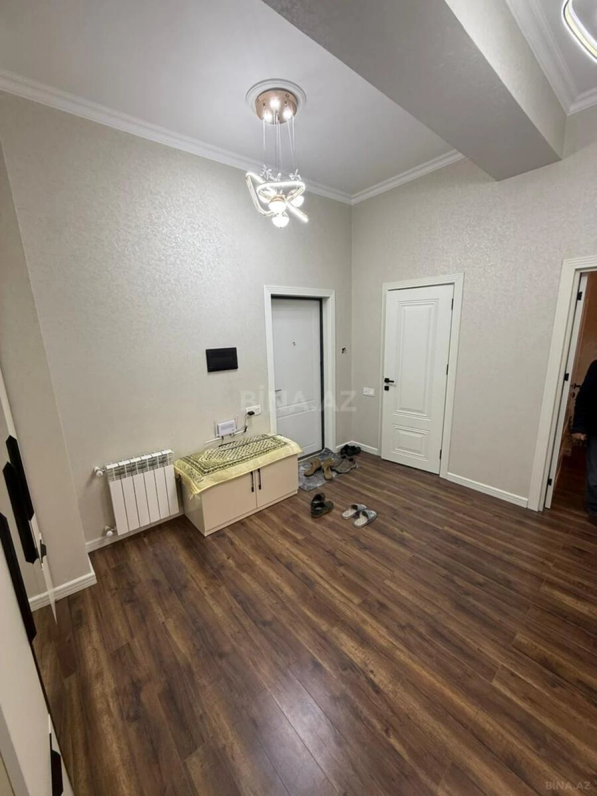 Kirayə verilir 2 otaqlı mənzil 100 m²
