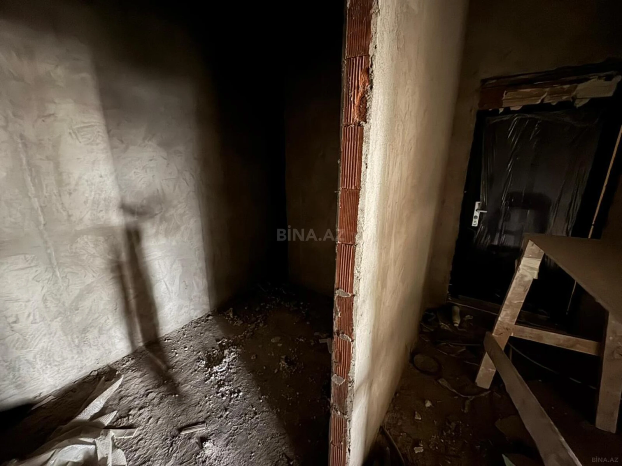 Satılır 3 otaqlı mənzil 150 m²