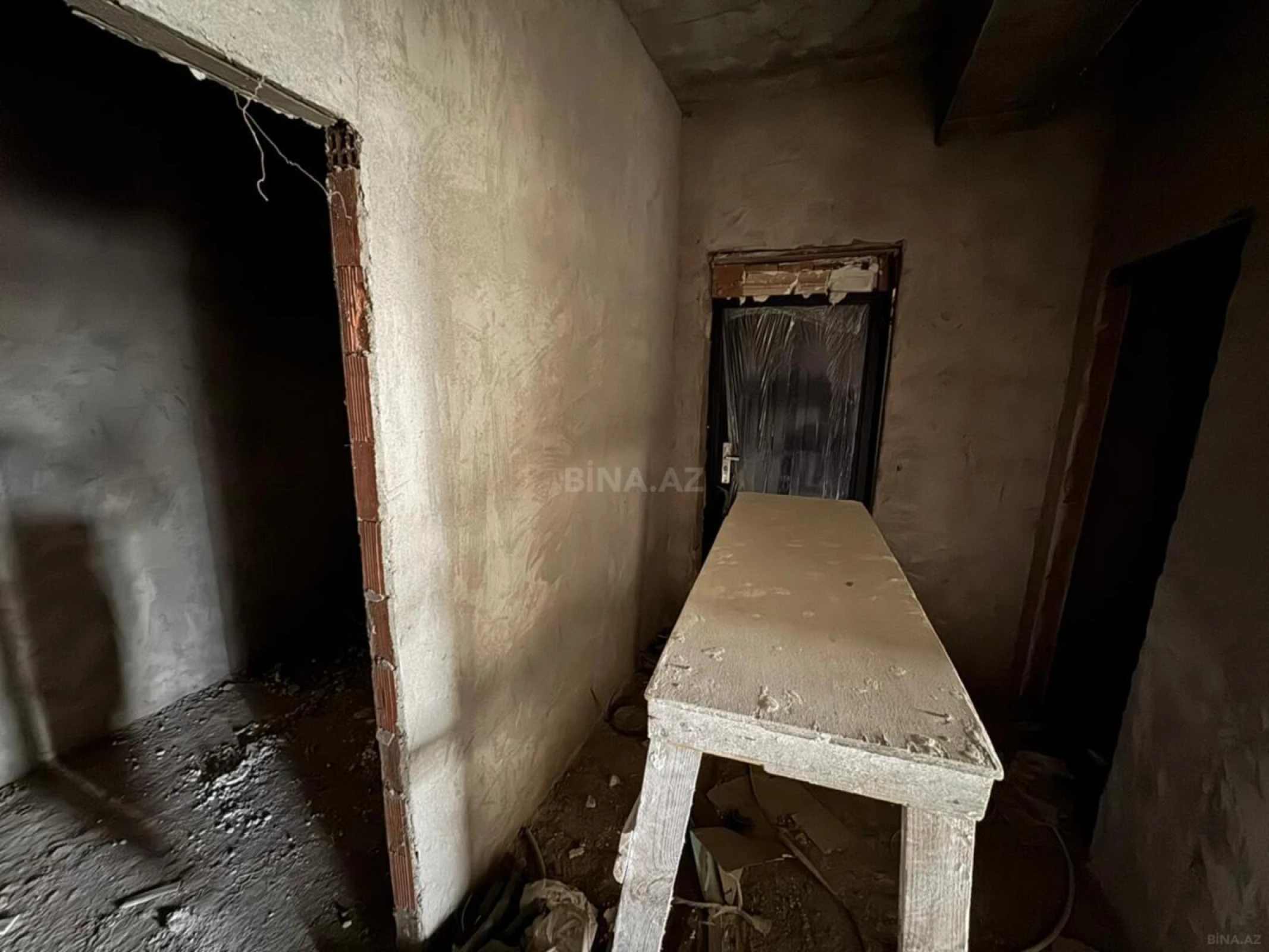 Satılır 3 otaqlı mənzil 150 m²