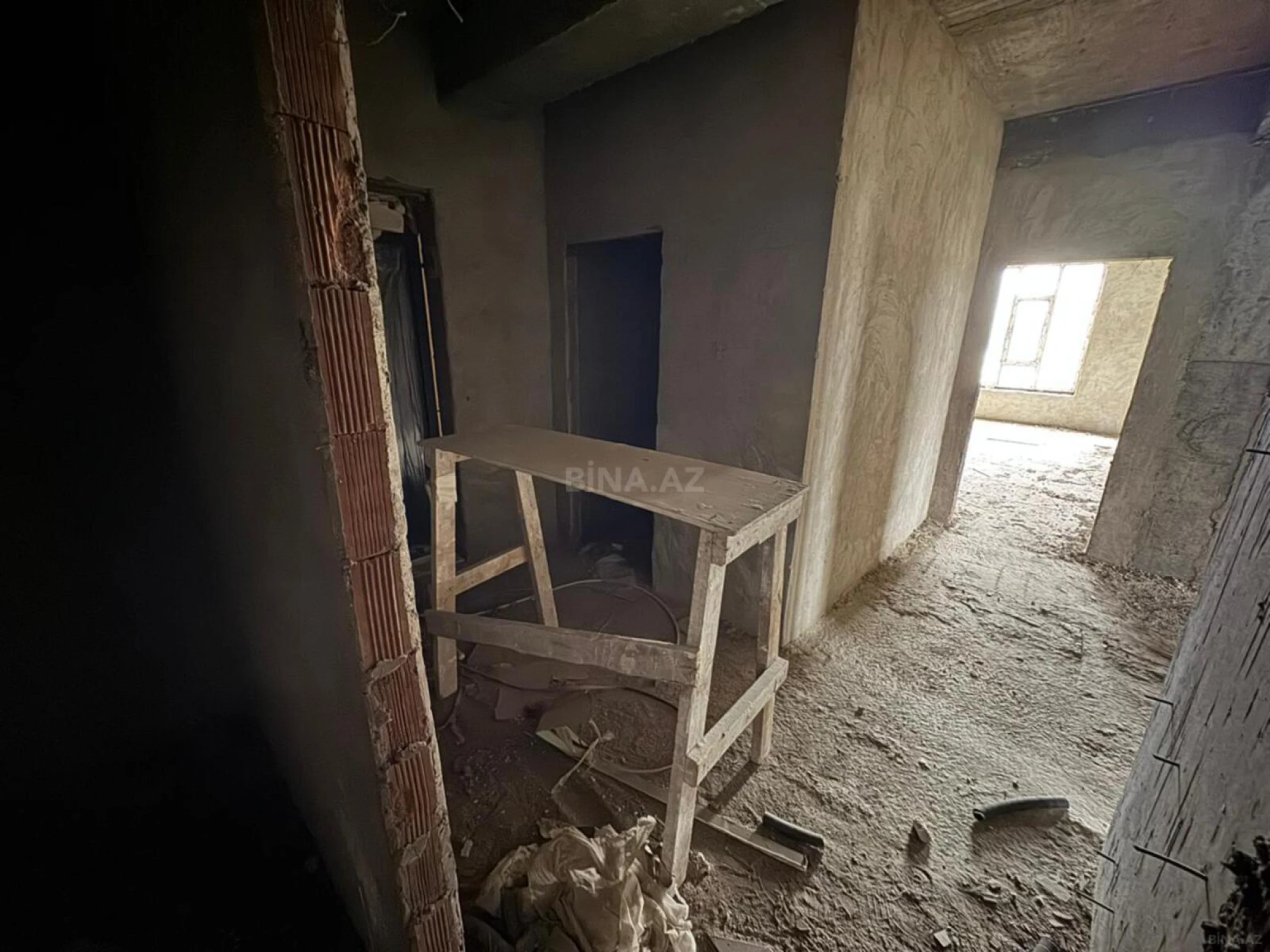 Satılır 3 otaqlı mənzil 150 m²