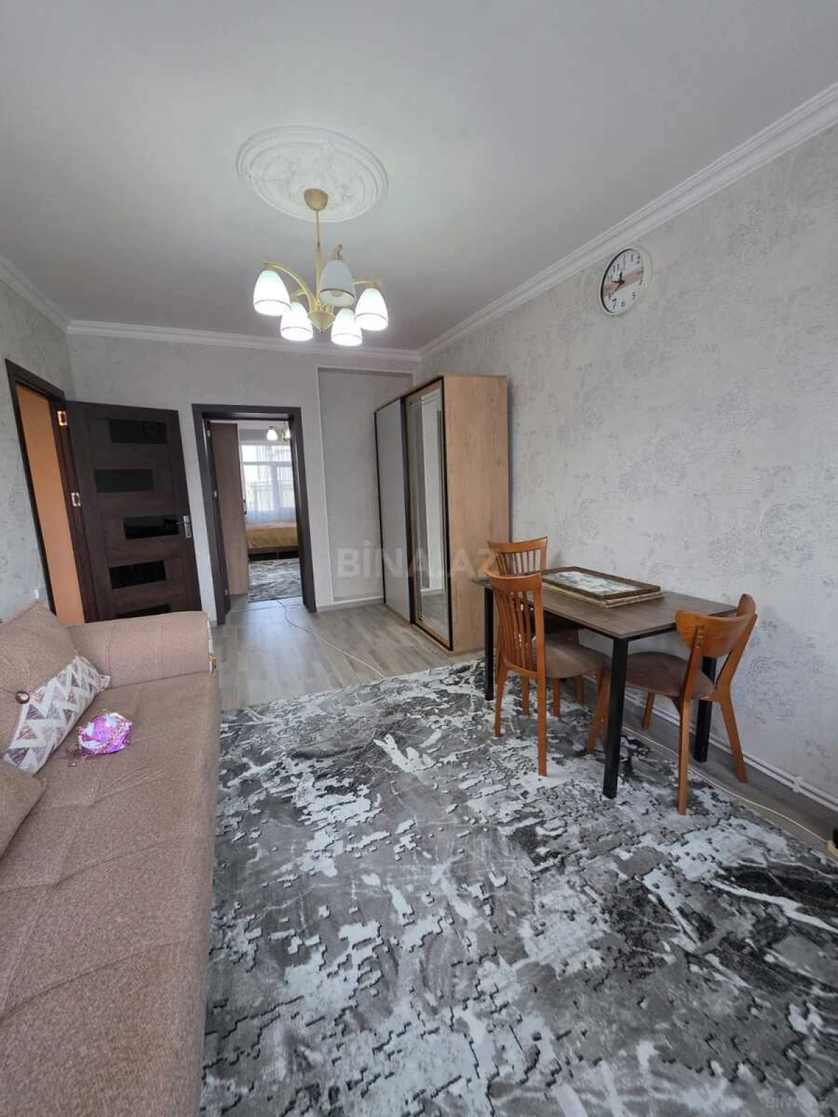 Satılır 2 otaqlı mənzil 60 m²
