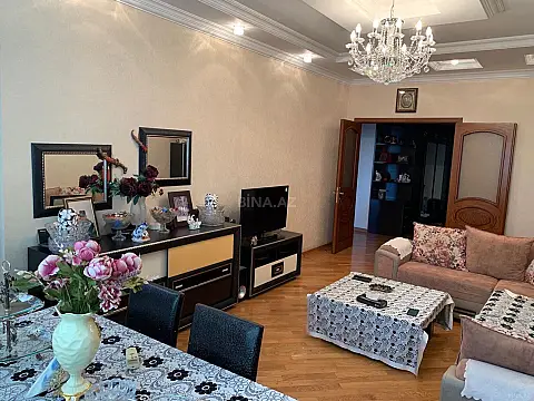 Satılır 3 otaqlı mənzil 120 m²