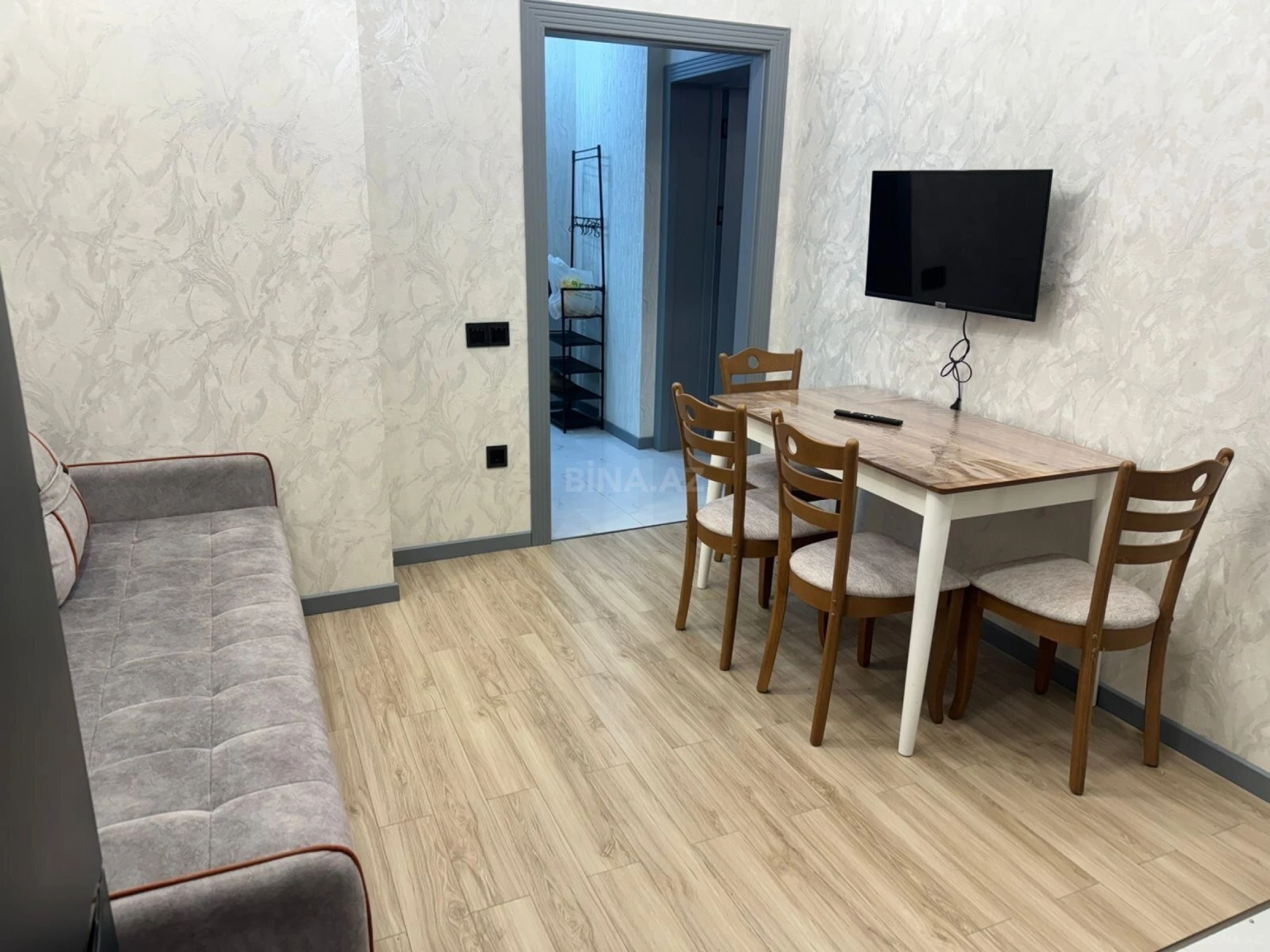 Kirayə verilir 2 otaqlı mənzil 50 m²