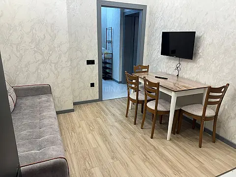 Kirayə verilir 2 otaqlı mənzil 50 m²