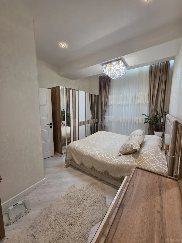 Satılır 2 otaqlı mənzil 60 m²