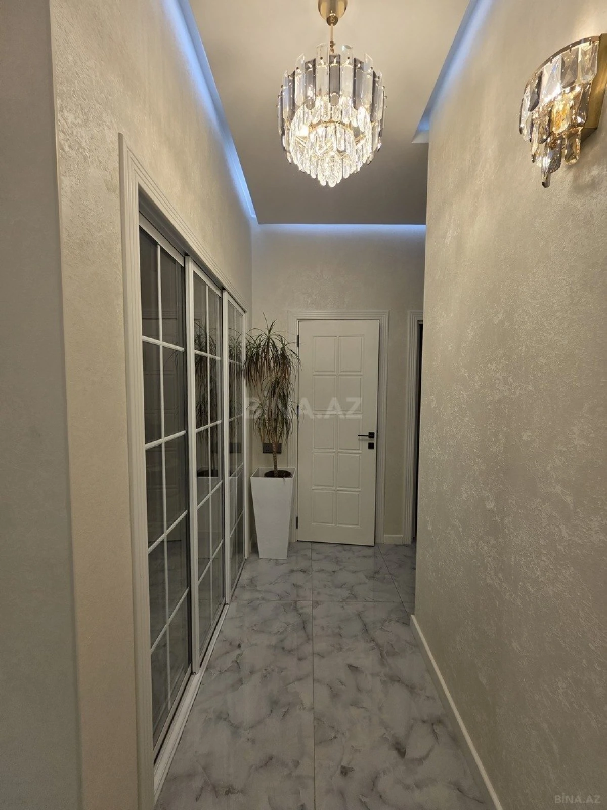 Satılır 2 otaqlı mənzil 60 m²