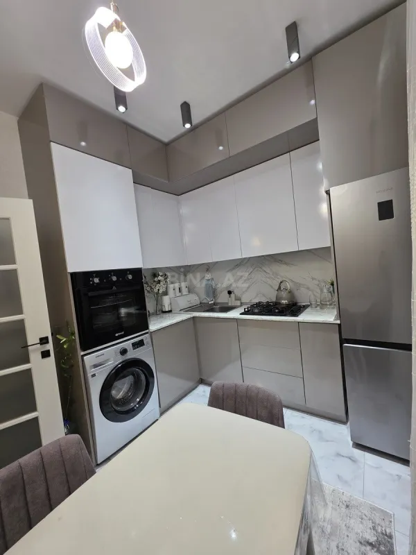 Satılır 2 otaqlı mənzil 60 m²