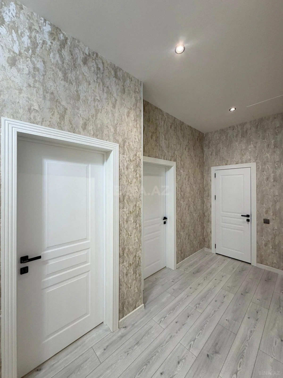 Satılır 6 otaqlı həyət evi 290 m²