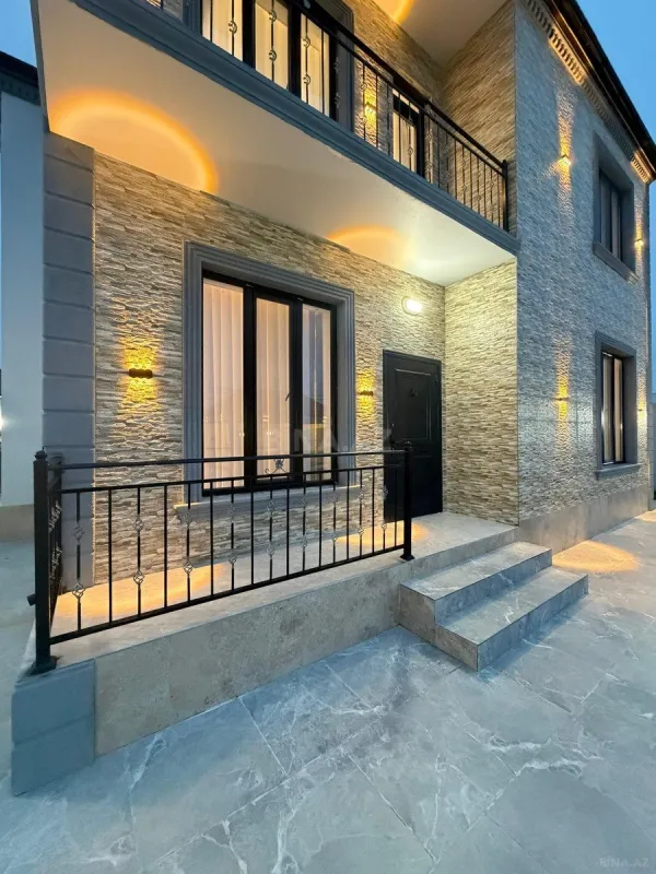 Satılır 6 otaqlı həyət evi 290 m²