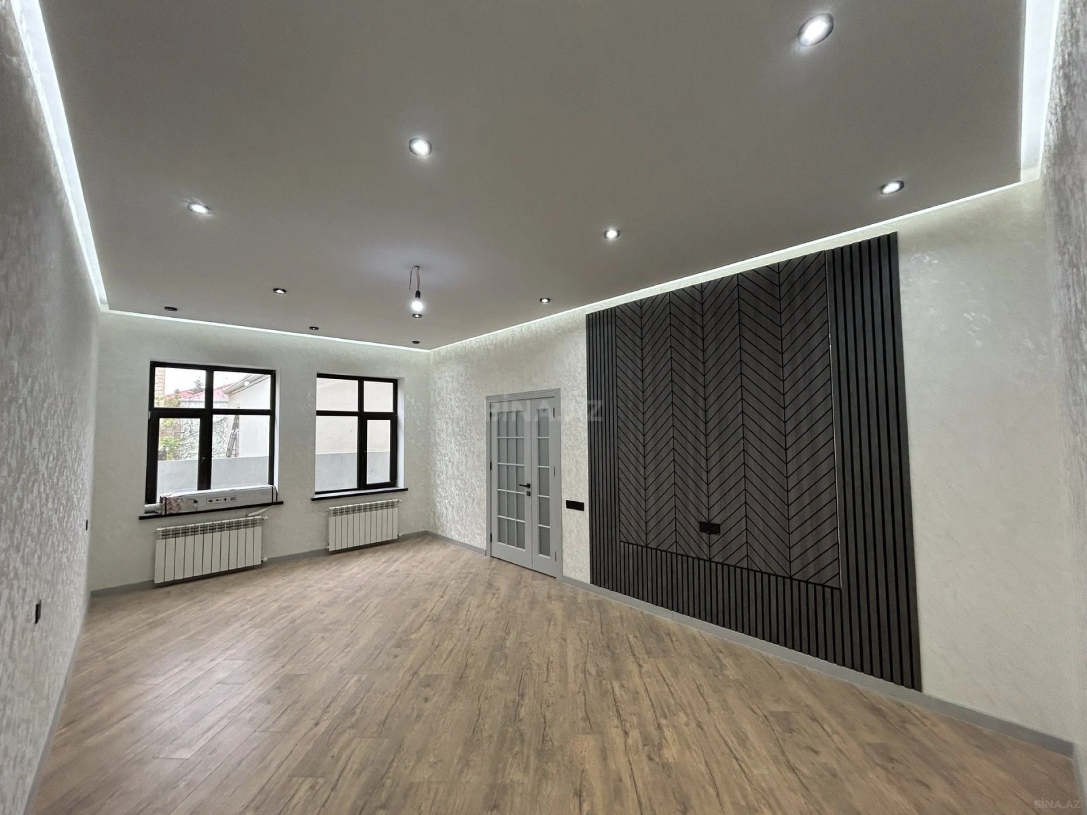 Satılır 5 otaqlı həyət evi 160 m²