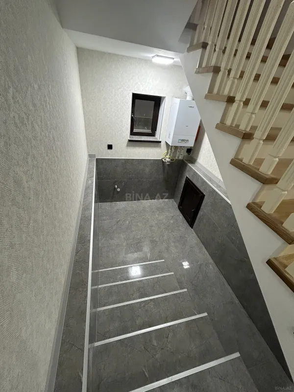 Satılır 5 otaqlı həyət evi 160 m²