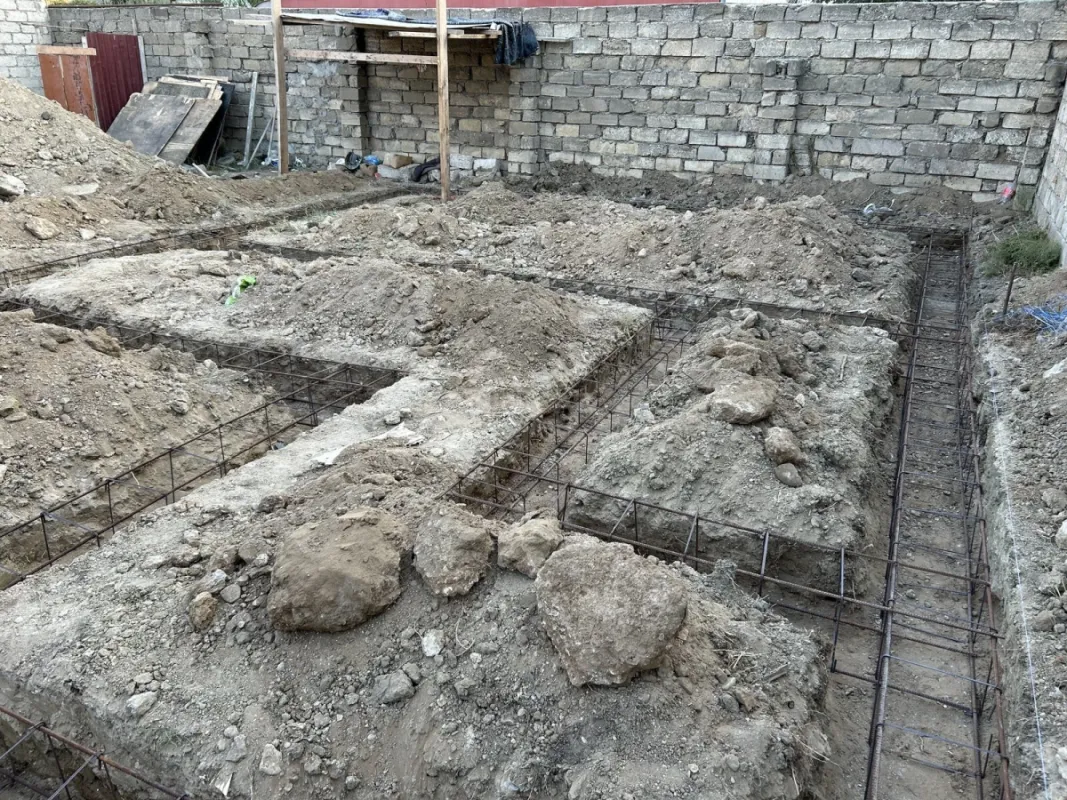 Satılır 5 otaqlı həyət evi 160 m²