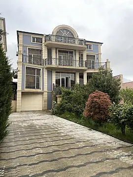 Satılır 8 otaqlı həyət evi 750 m² — Bakı, Badamdar 8 otaq 750.00 m²
