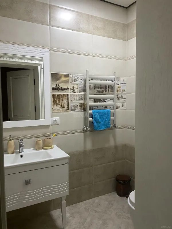 Satılır 8 otaqlı həyət evi 750 m²