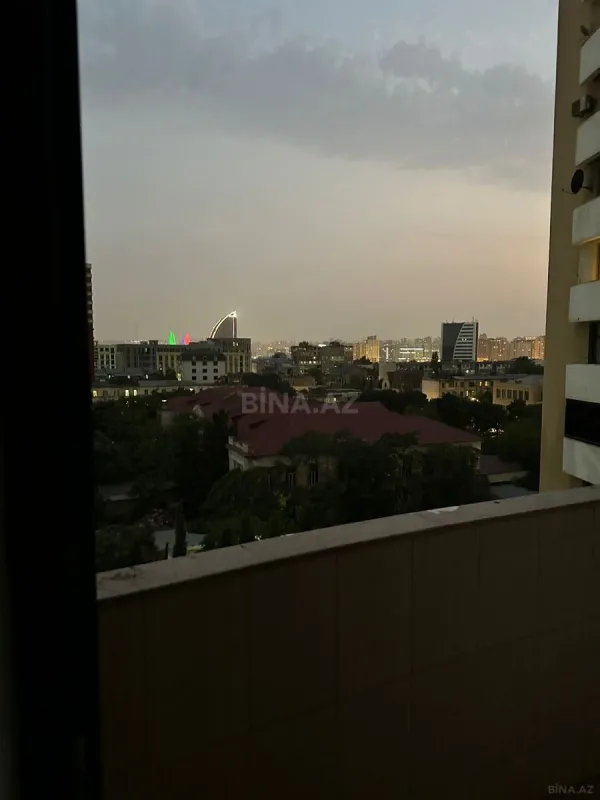 Kirayə verilir 3 otaqlı mənzil 114 m²