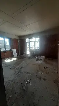 Satılır 2 otaqlı mənzil 83.2 m²