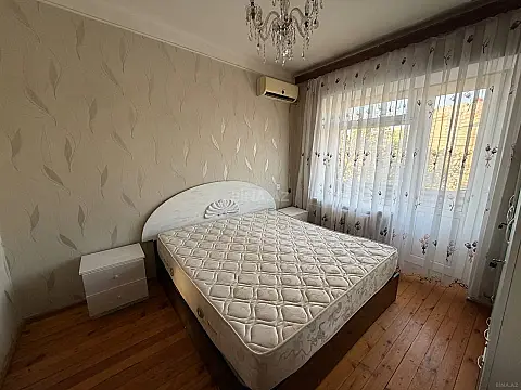 Kirayə verilir 2 otaqlı mənzil 50 m²