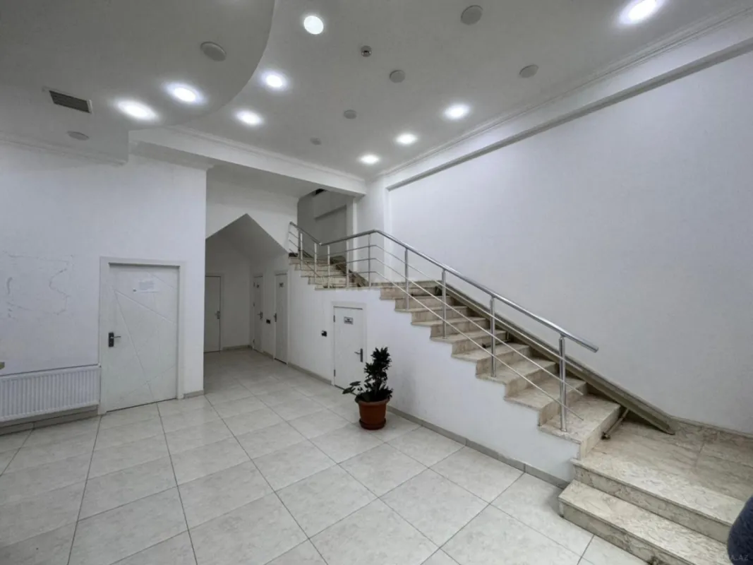 Kirayə verilir obyekt 200 m²