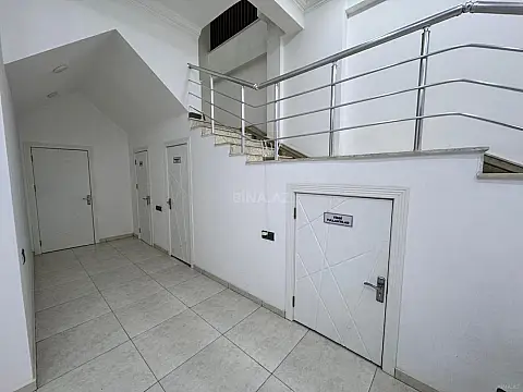 Kirayə verilir obyekt 200 m²