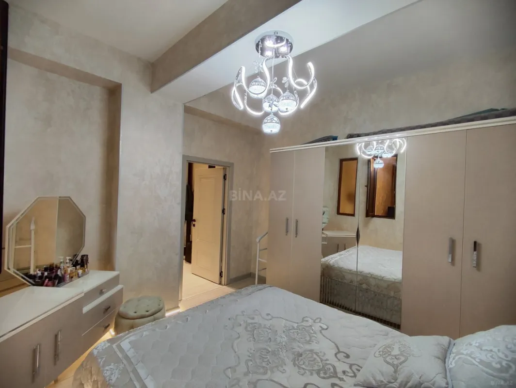 Satılır 2 otaqlı mənzil 60 m²