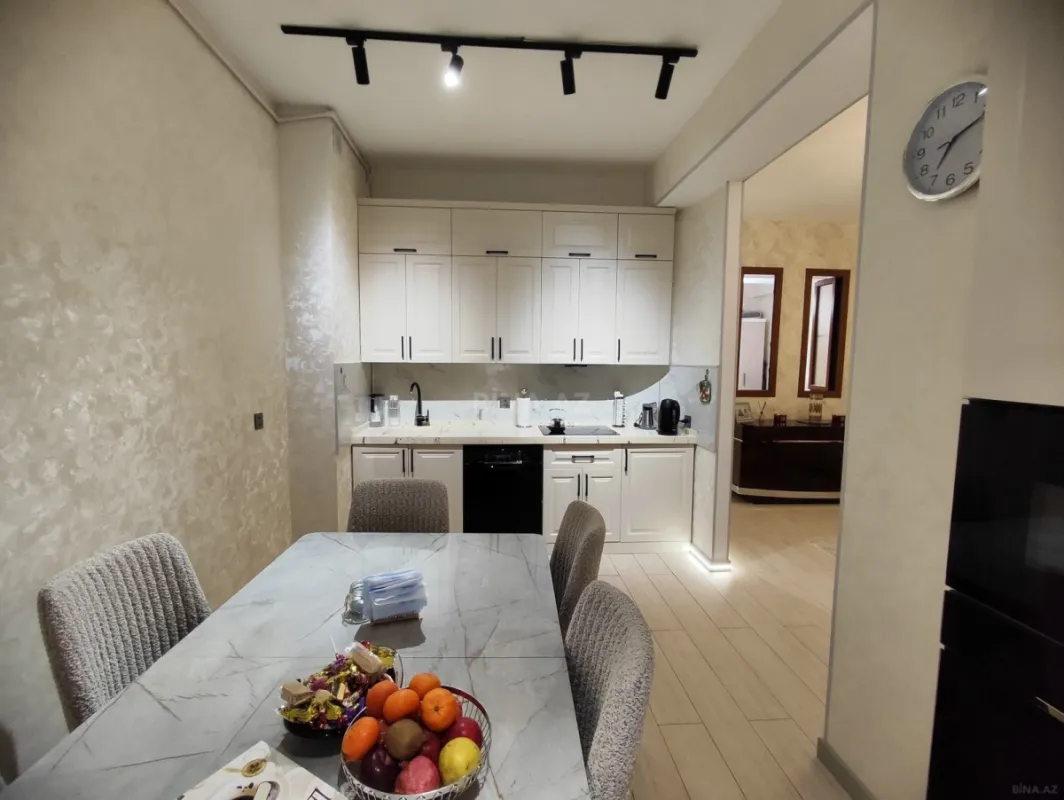 Satılır 2 otaqlı mənzil 60 m²