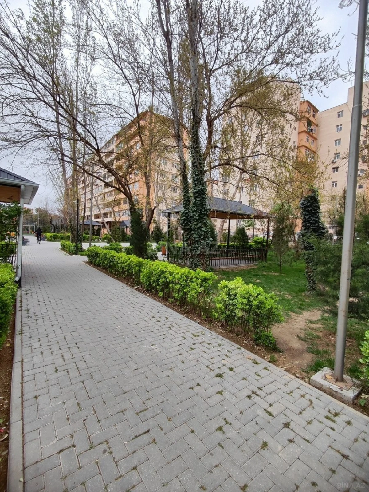 Satılır 2 otaqlı mənzil 60 m²
