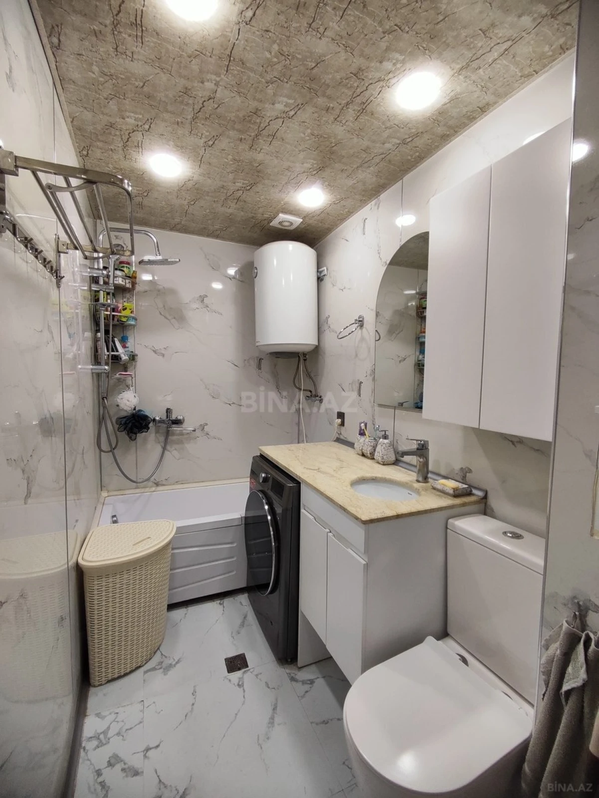 Satılır 2 otaqlı mənzil 60 m²