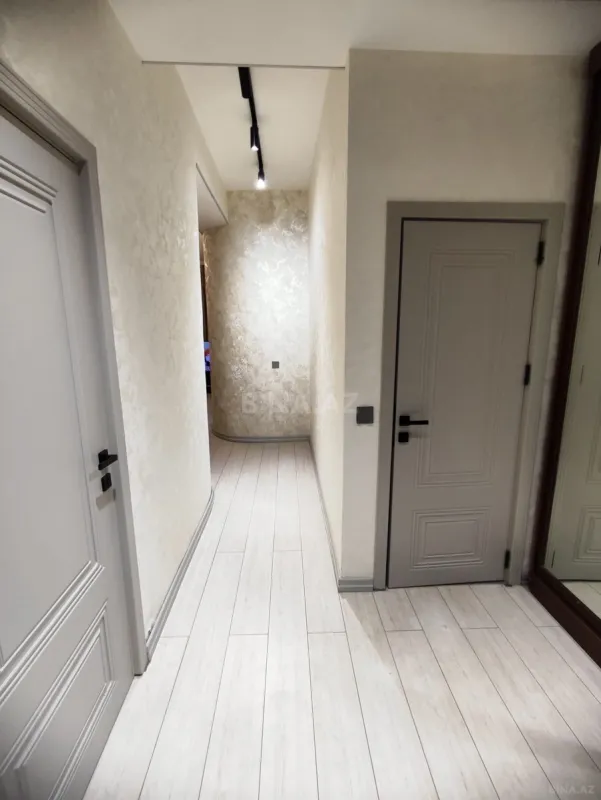 Satılır 2 otaqlı mənzil 60 m²