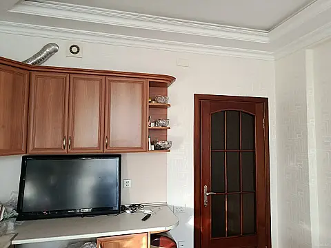 Satılır 3 otaqlı mənzil 130 m²